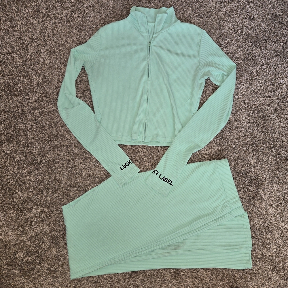 Lucky Label Light Green Women's Zip Top And Legging Set Size Small